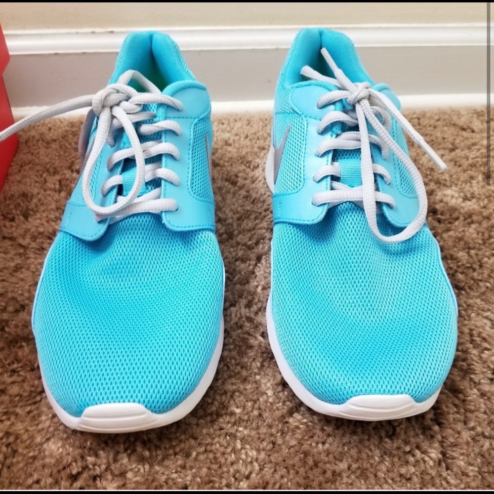 Nike Kaishi